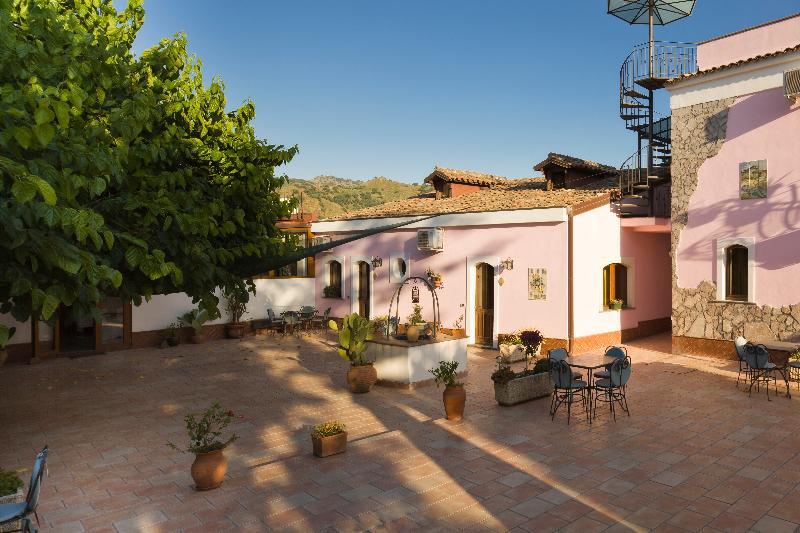 Agriturismo Terrenia Villa Trappitello Kültér fotó